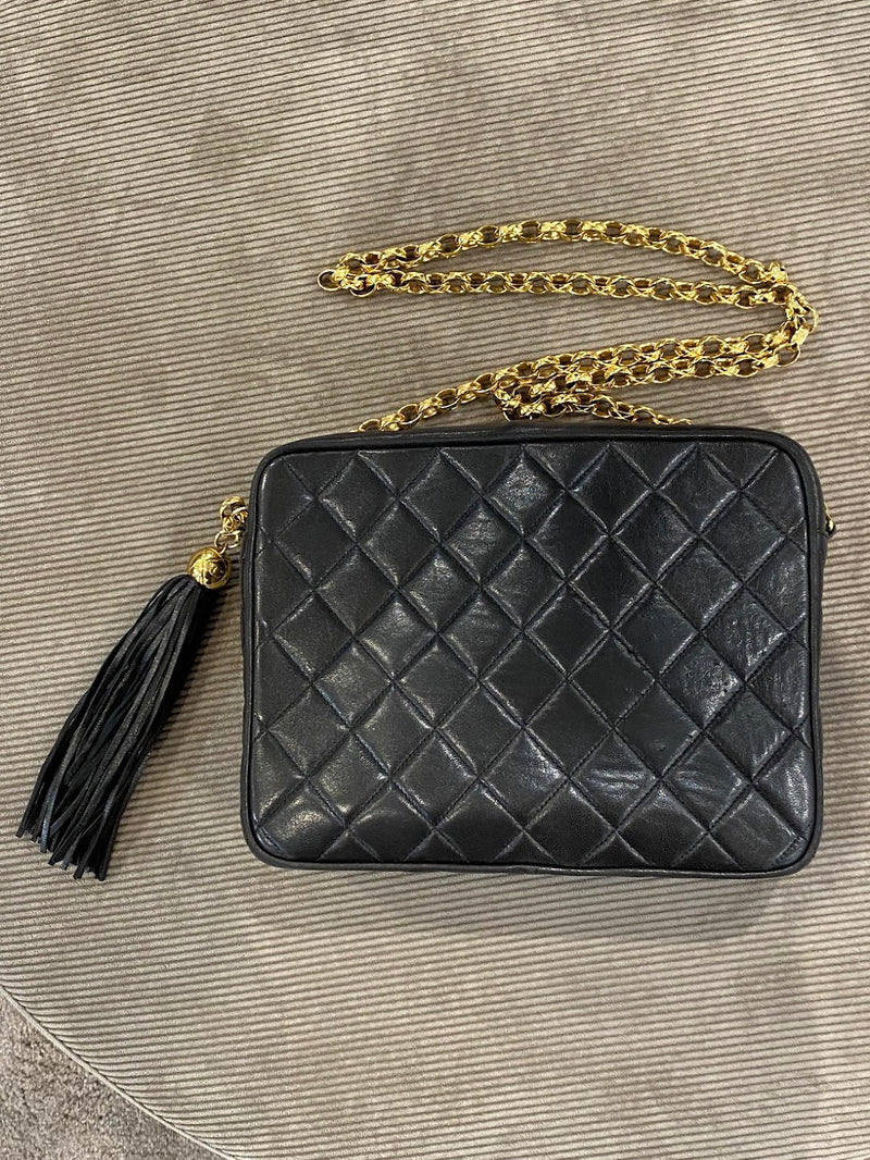 CHANEL チェーンショルダーバッグ