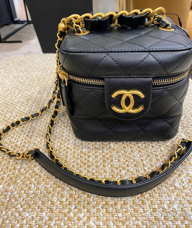 CHANEL パニティ ショルダーバッグ