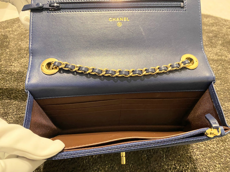 CHANEL チェーンウオレット