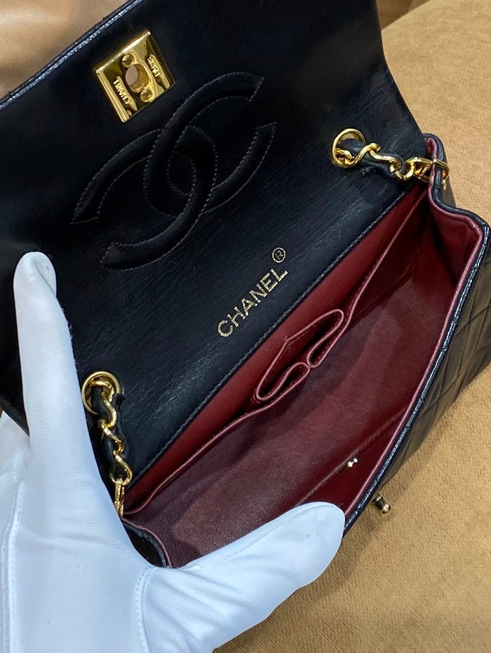 CHANEL マトラッセ チェーンショルダーバック
