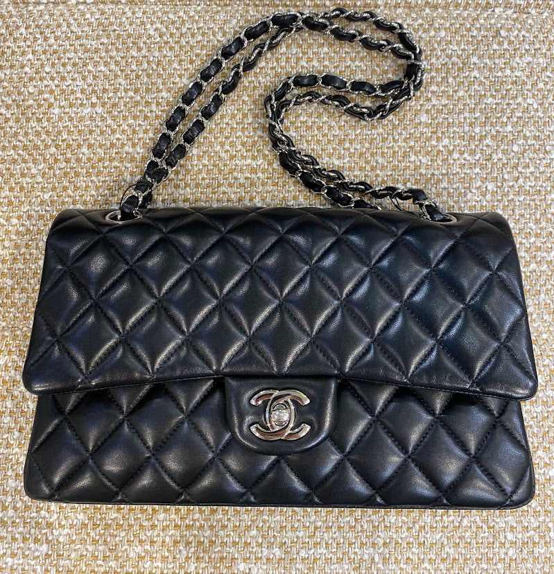 CHANEL マトラッセショルダーバッグ