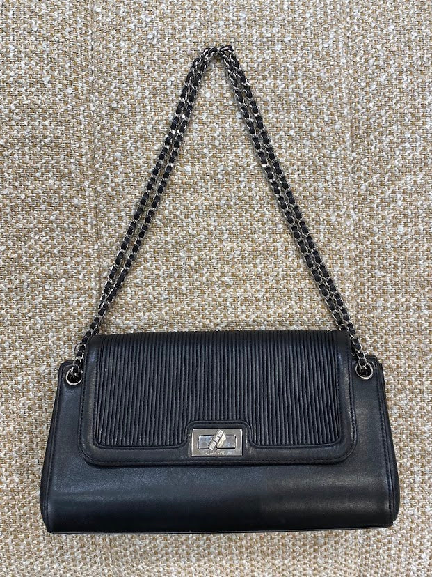 CHANEL 2.55 チェーンショルダーバッグ