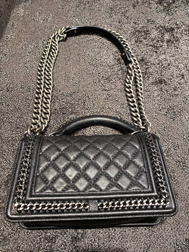 CHANEL ボーイズシャネル チェーンショルダーバッグ