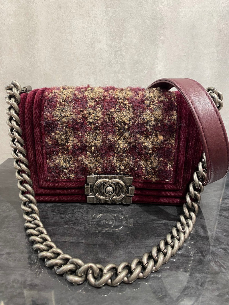 CHANEL シャネルボーイシャネル チェーンショルダーバッグ