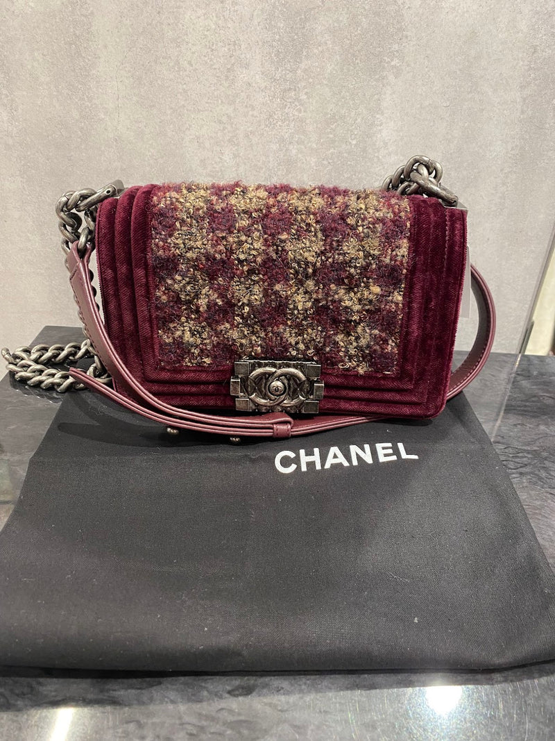 CHANEL シャネルボーイシャネル チェーンショルダーバッグ