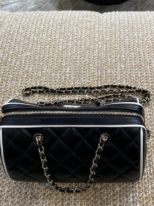 CHANEL チェーンショルダーバッグ
