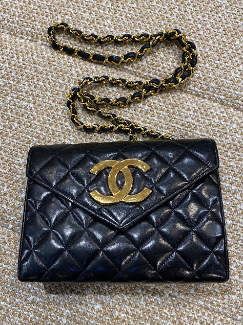 CHANEL ショルダーバック マトラッセ チェーンショルダー