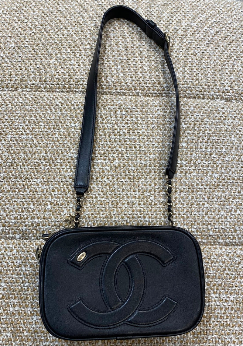 CHANEL ココマーク ウエストポーチ ラムスキン ショルダーバッグ