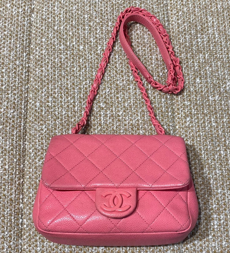 CHANEL ショルダーバッグ