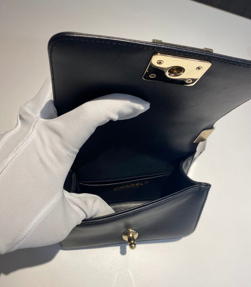 CHANEL ボーイズシャネル ショルダーバッグ