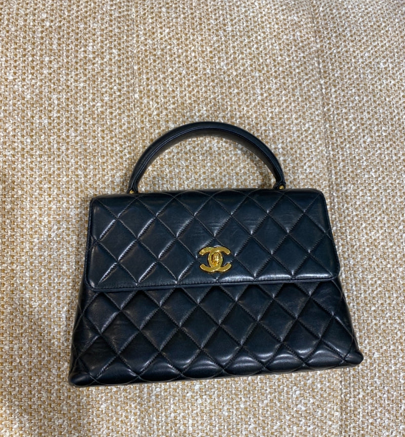 CHANEL ハンドバック　マトラッセ