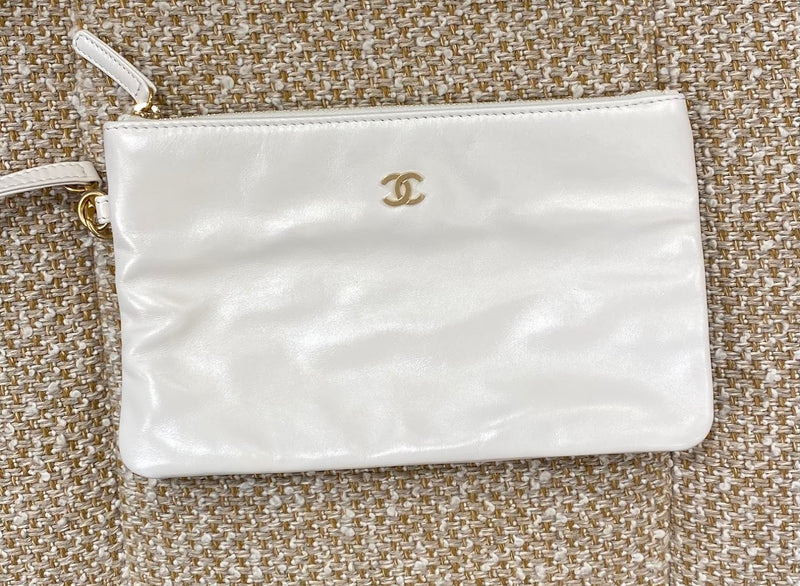 CHANEL 22 ハンドバック
