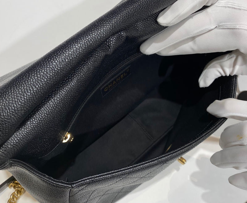 CHANEL ショルダーバッグ