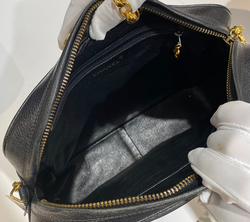 CHANEL キャビアスキン ショルダーバッグ