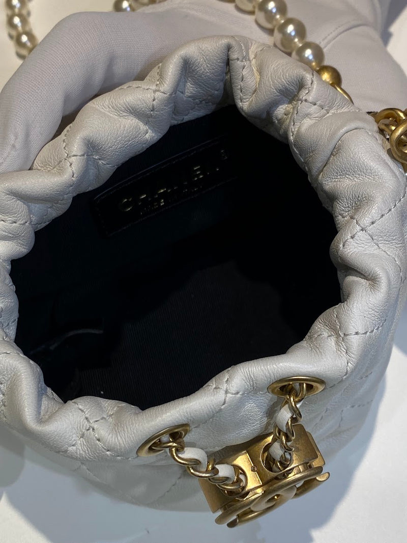 CHANEL パールストラップ ショルダーバッグ