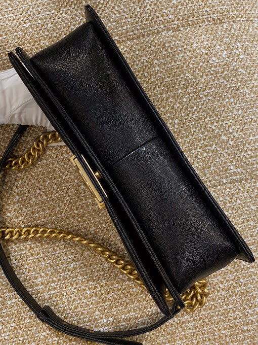 CHANEL チェーンショルダーバッグ ボーイ