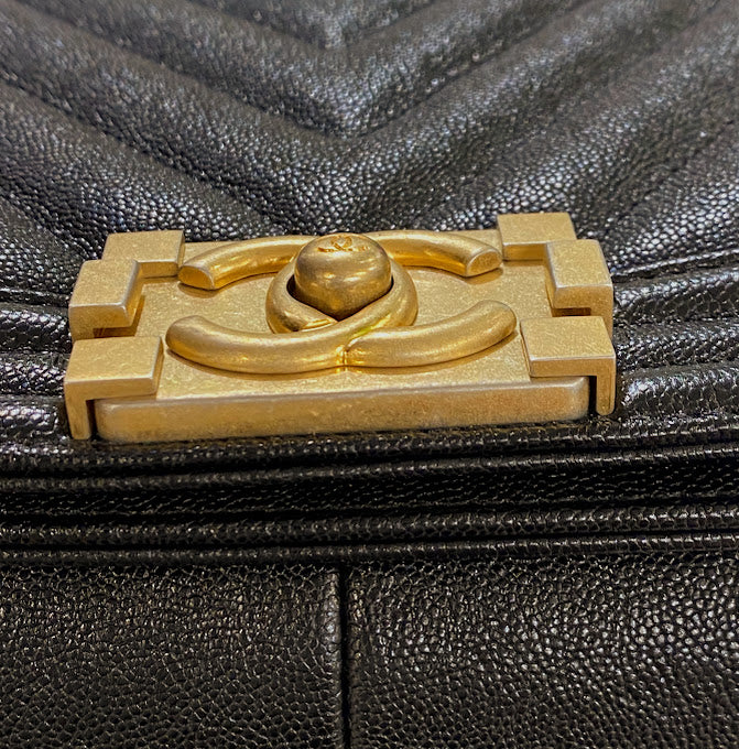 CHANEL チェーンショルダーバッグ ボーイ