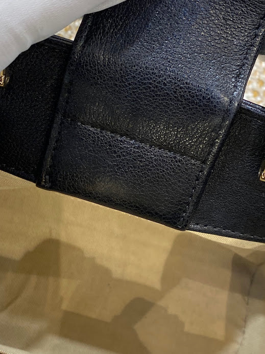 CHANEL チェーンショルダーバッグ