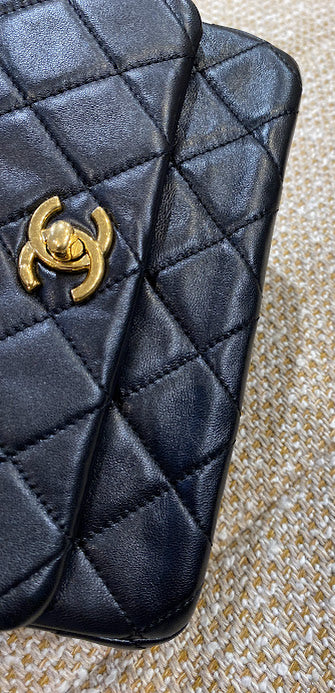 CHANEL チェーンショルダーバッグ – co&co