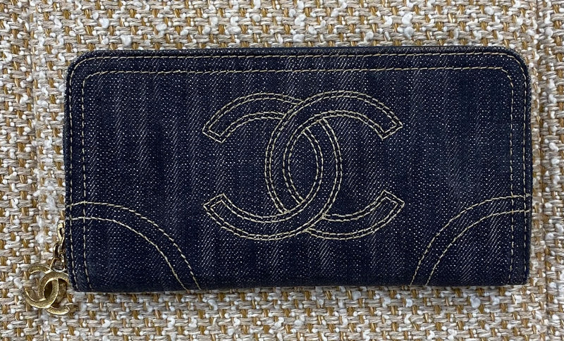 CHANEL デニム 長財布 ネイビー CHANEL デニム 長財布 – co&co