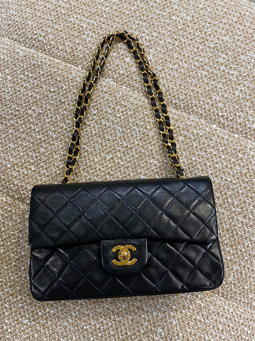 CHANEL マトラッセチェーンショルダーバッグ