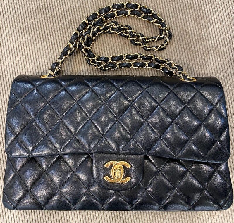 CHANEL マトラッセ ショルダーバッグ