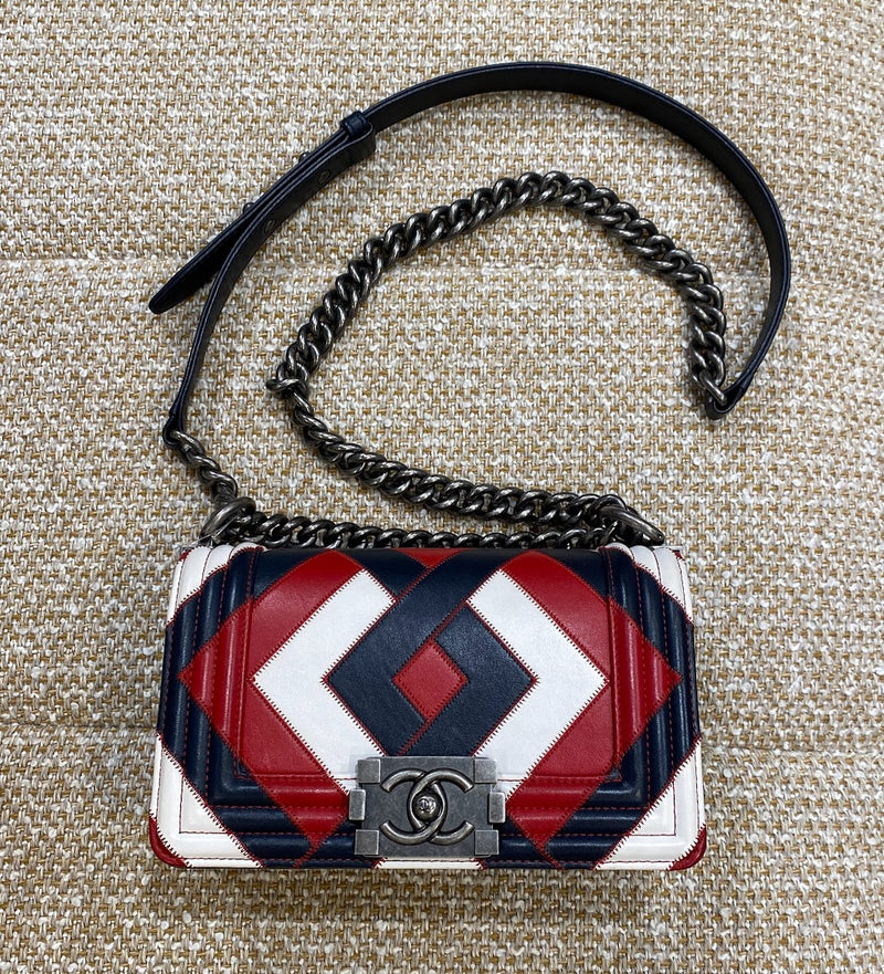 CHANEL ショルダーバック
