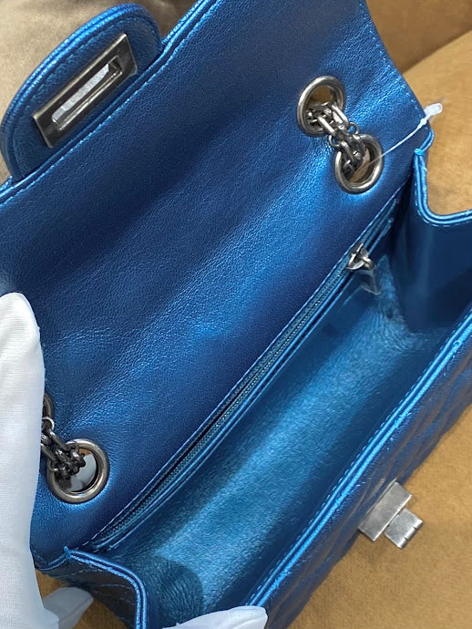CHANEL 2.55ミニフラップバッグ ブルー