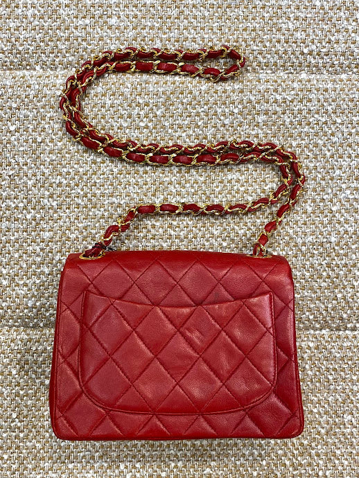 CHANEL ミニマトラッセチェーンショルダーバッグ レッド