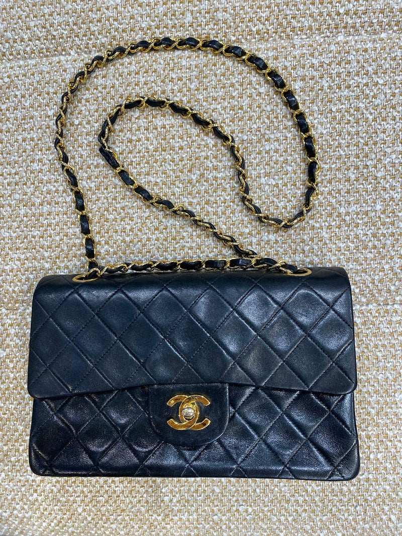 CHANEL　チェーンショルダーバック