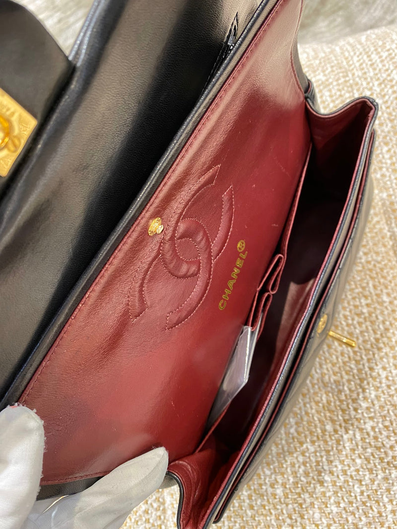 CHANEL ショルダーバック