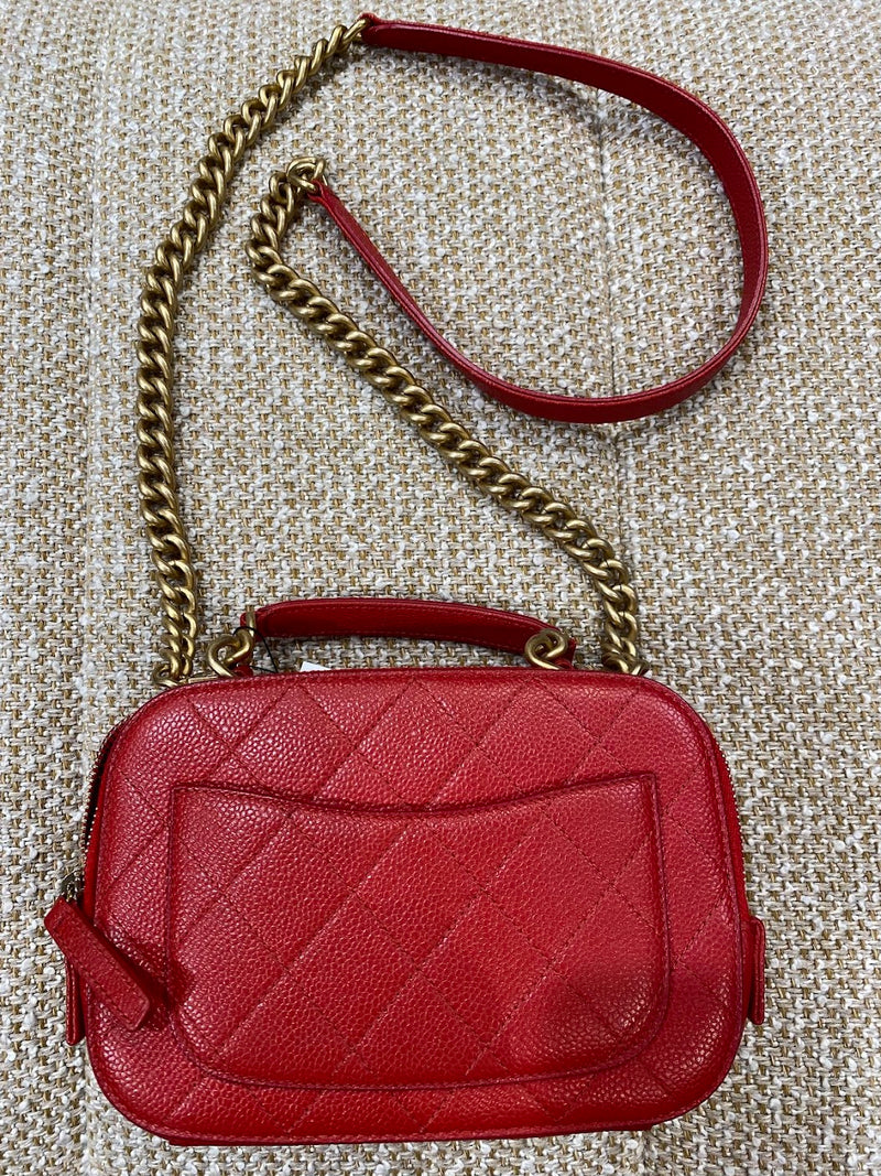 CHANEL チェーンショルダーバッグ