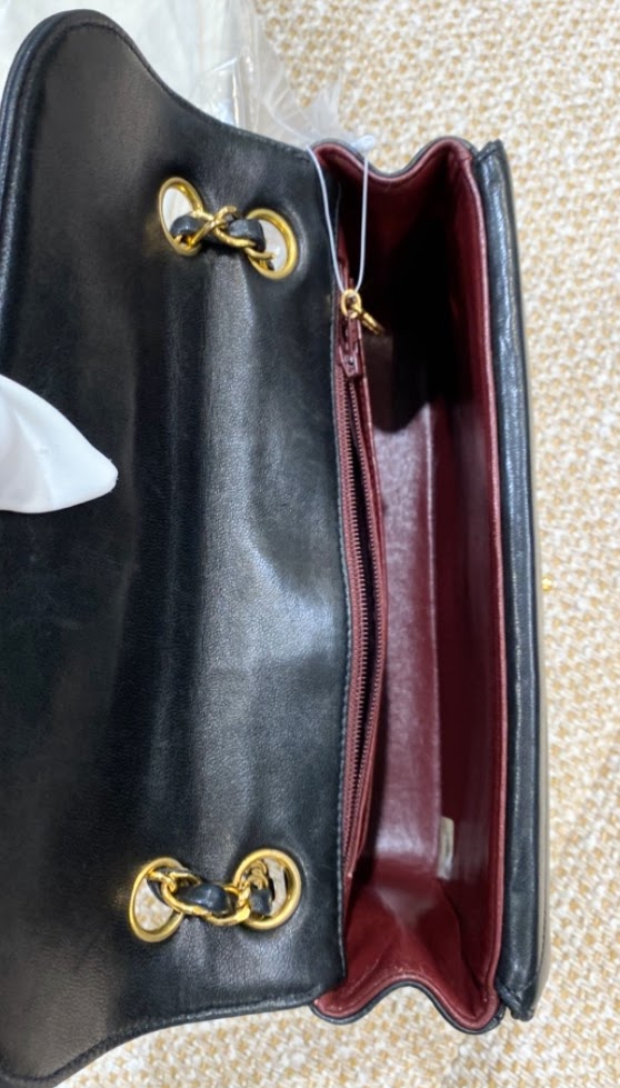 CHANEL チェーンショルダーバック