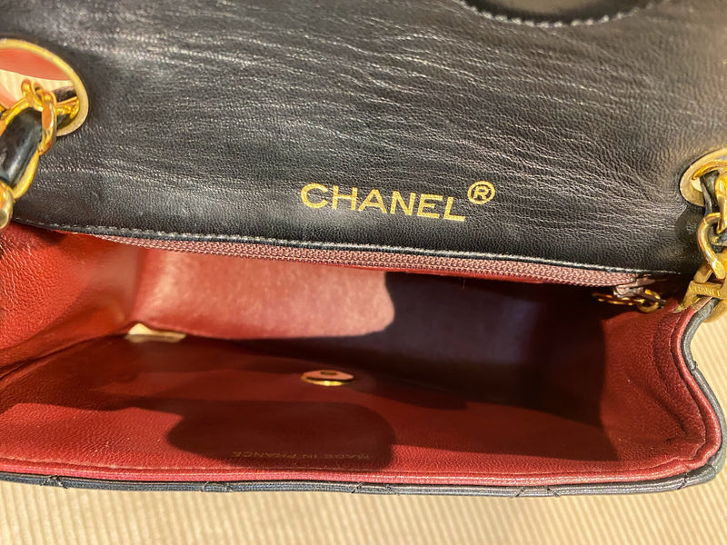 CHANEL マトラッセチェーンショルダーバッグ