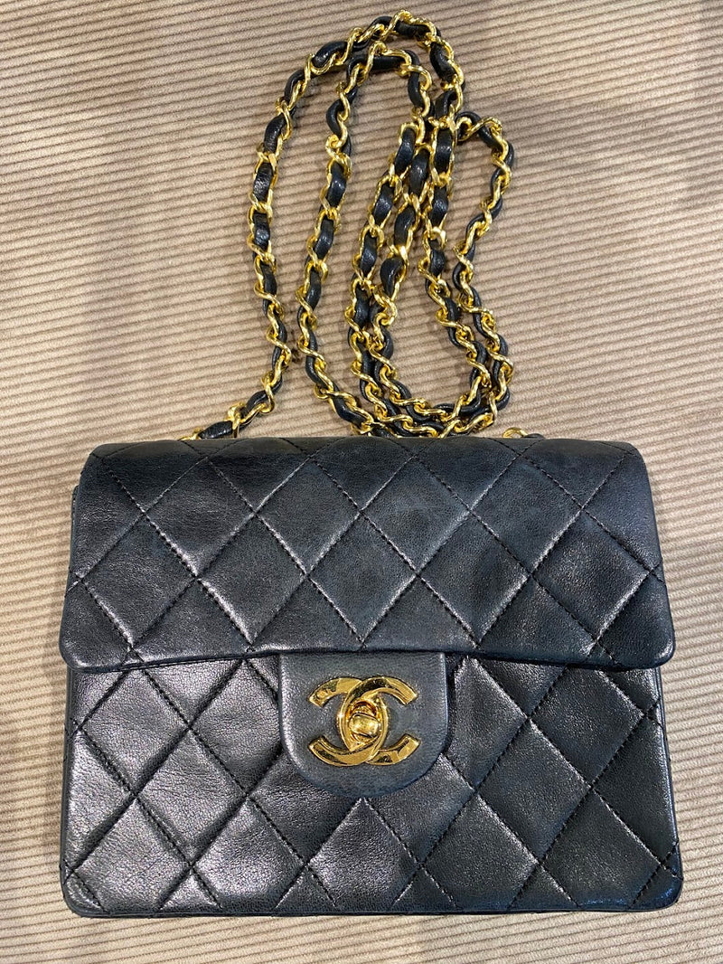 CHANEL マトラッセチェーンショルダーバッグ