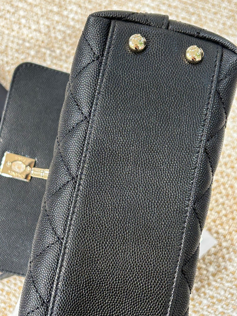 CHANEL ココハンドル マトラッセ