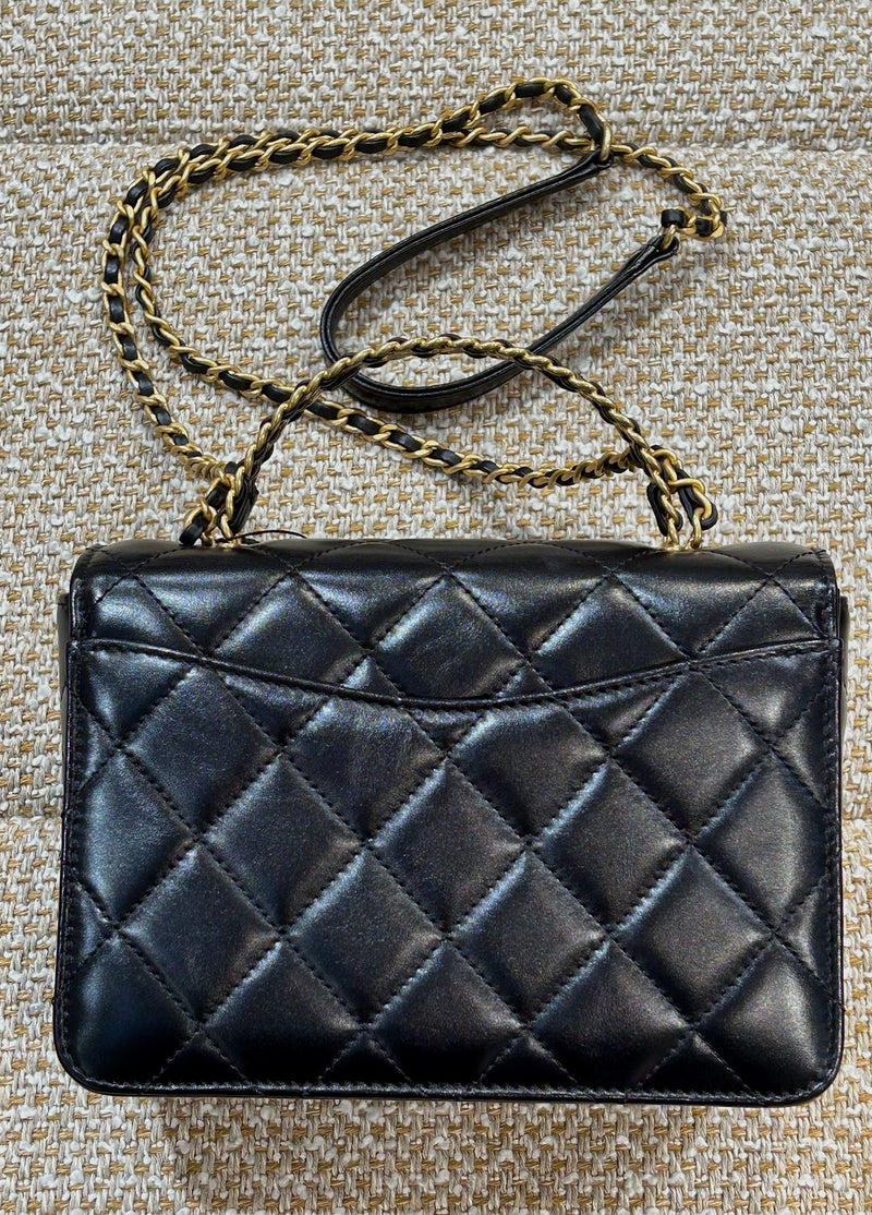 CHANEL トップハンドル マトラッセ ショルダーバッグ