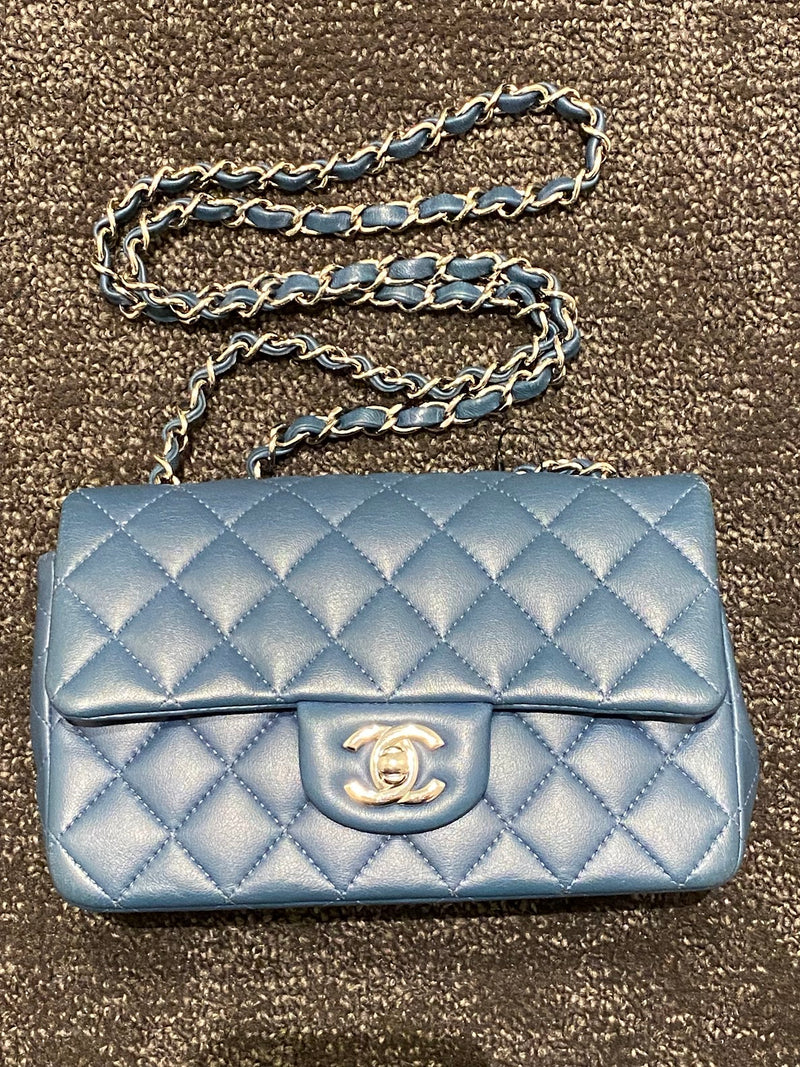 CHANEL チェーンショルダーバッグ  ブルー