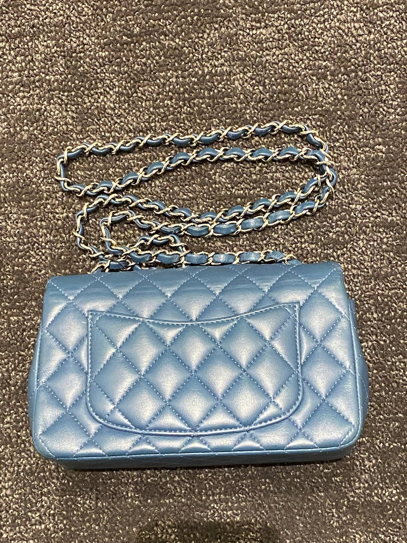 CHANEL チェーンショルダーバッグ  ブルー