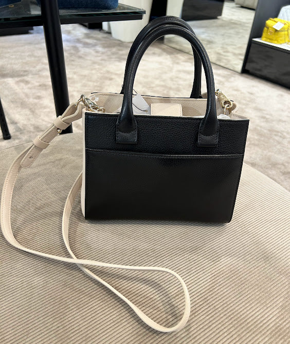 CHANEL ネオ　エグゼクティブ　トートバッグ　２WAY