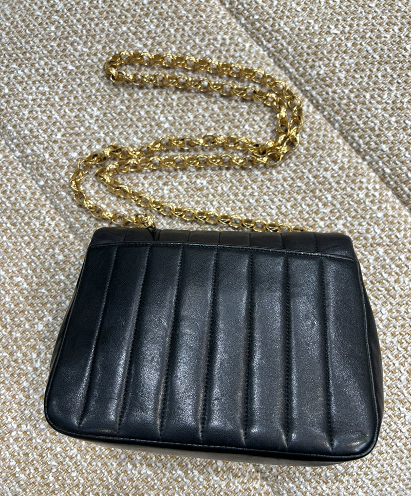 CHANEL ラムスキン　ショルダーバッグ