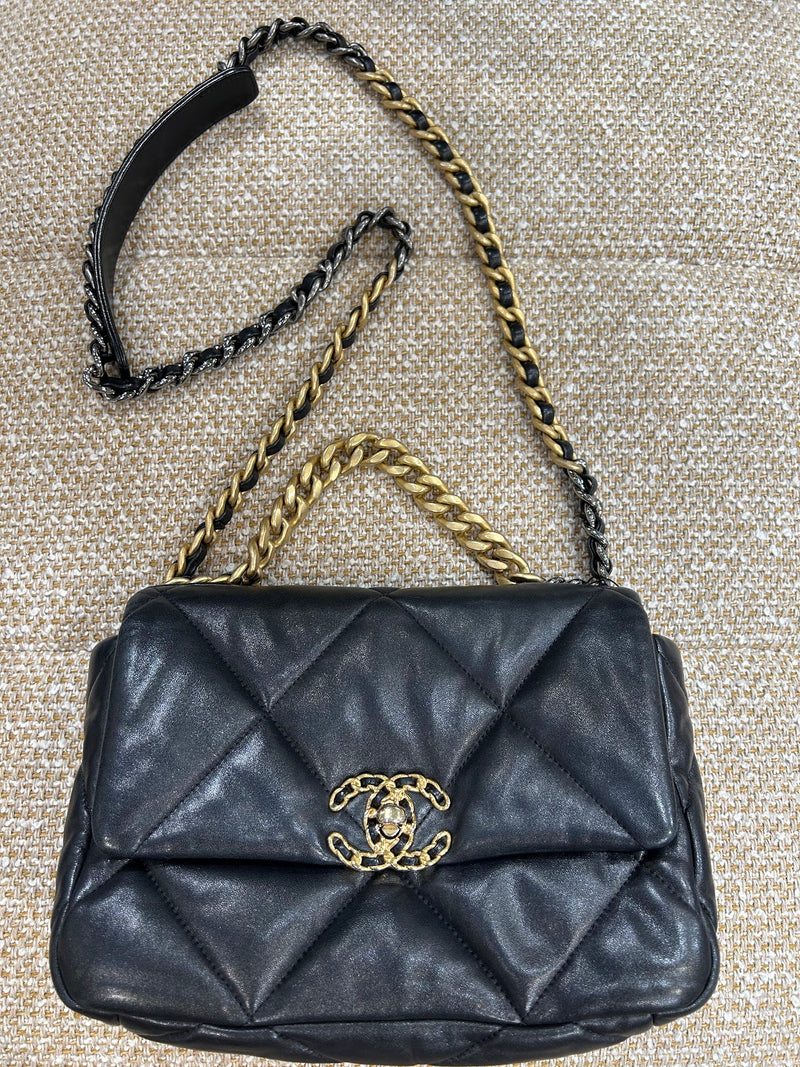 CHANEL 19チェーンショルダーバッグ