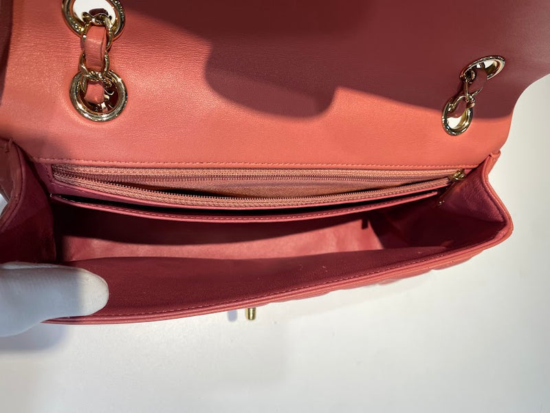 CHANEL マトラッセ ショルダーバッグ
