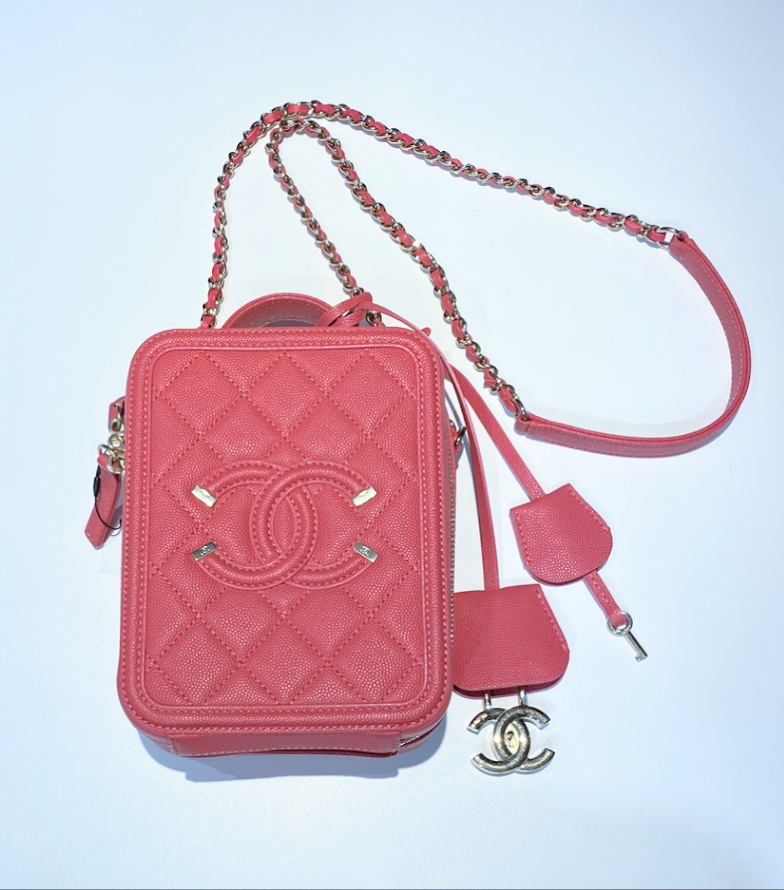 CHANEL CCフィグリーショルダーバック