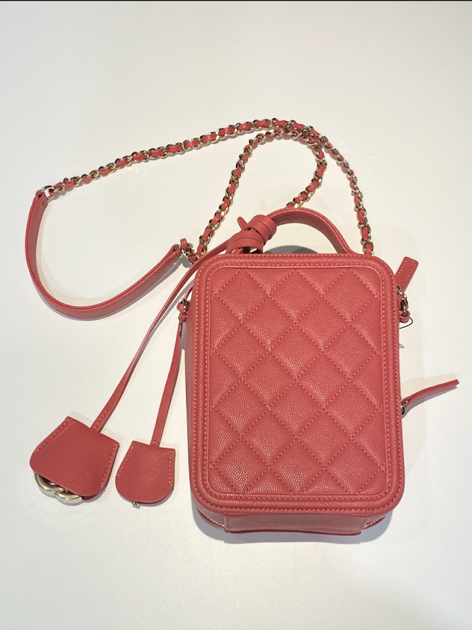 CHANEL CCフィグリーショルダーバック