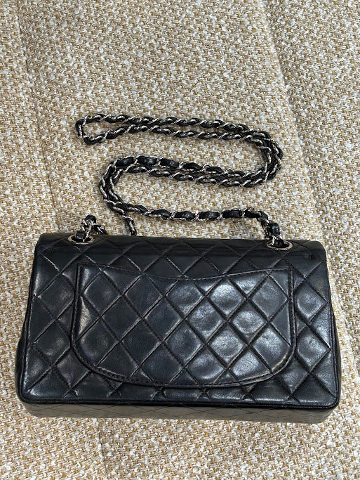 CHANEL マトラッセ チェーンショルダーバッグ