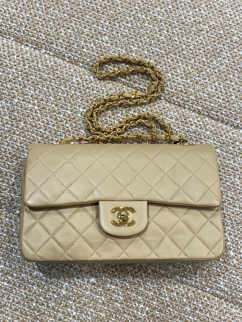 CHANEL マトラッセ ラムスキン ベージュ ゴールド