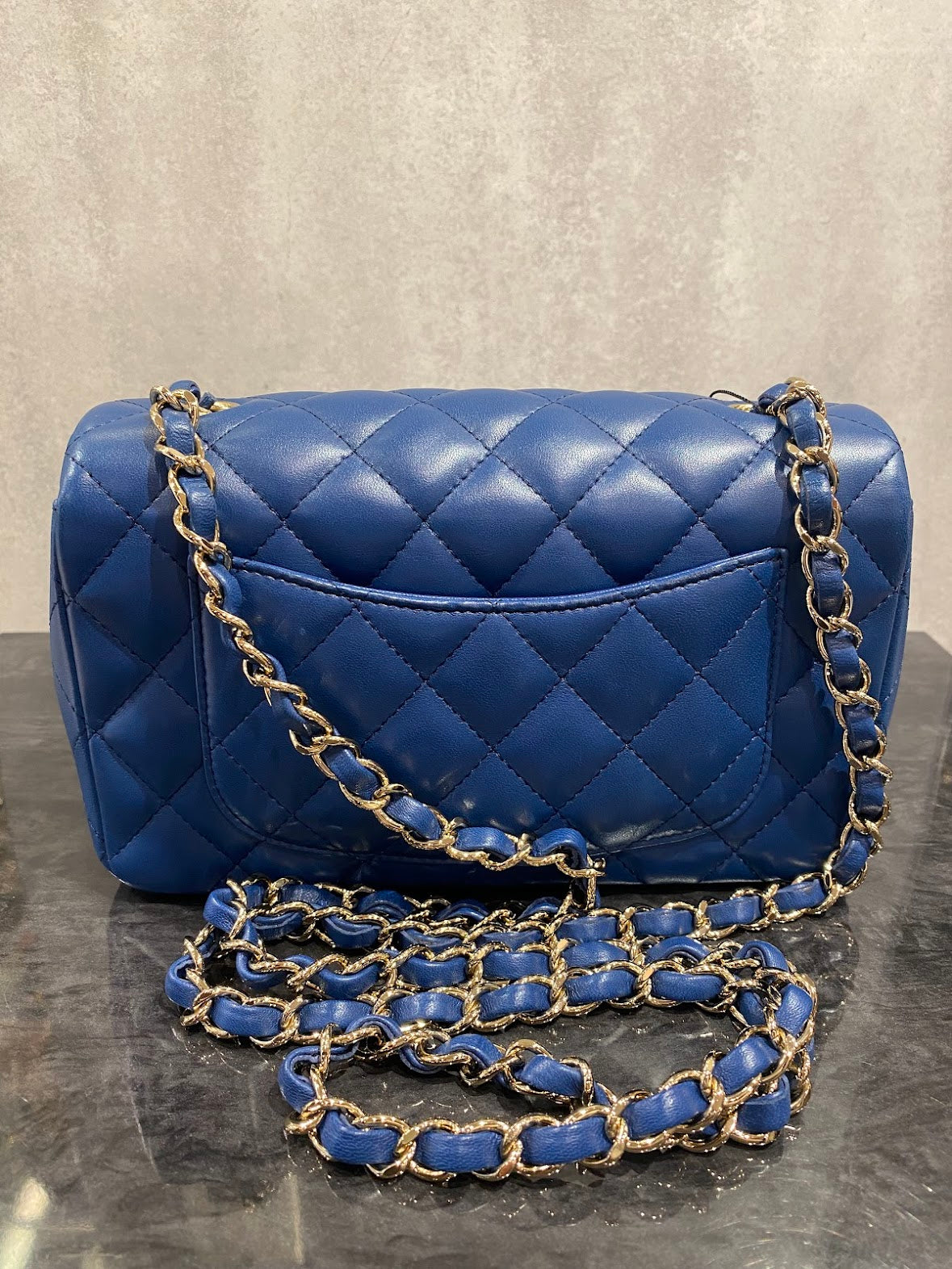 シャネル CHANEL ミニマトラッセ チェーンショルダーバッグ 1