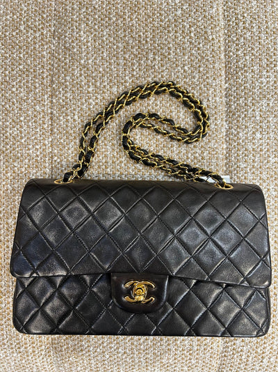 本当に信頼出来る商品 CHANEL チェーンショルダーバッグ マトラッセスエードココマーク バッグ