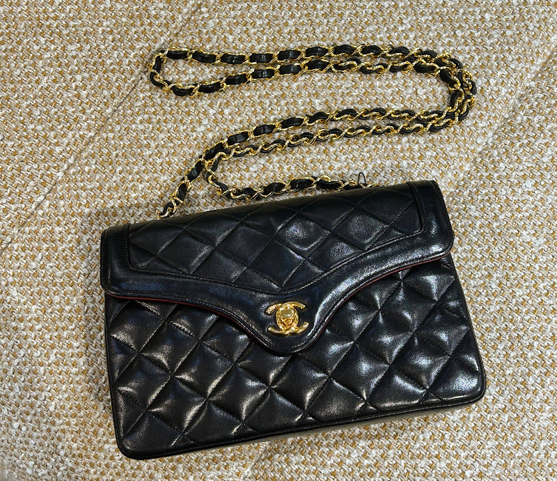 CHANEL マトラッセショルダーバッグ